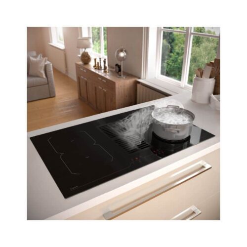 anh thuc te bep tu ket hop may hut khoi khu mui malloca hih 864 li